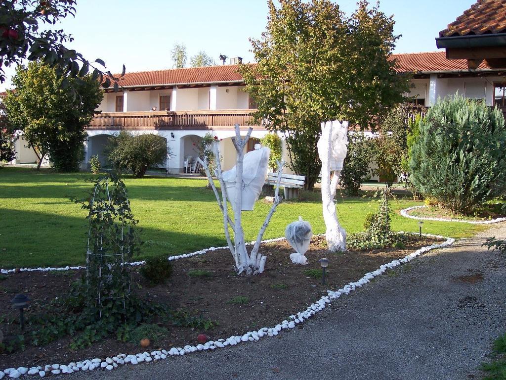 Paga Hotel Aidenbach Eksteriør billede